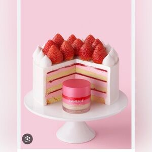 LANEIGE Strawberry Shortcake Lip Sleeping Mask